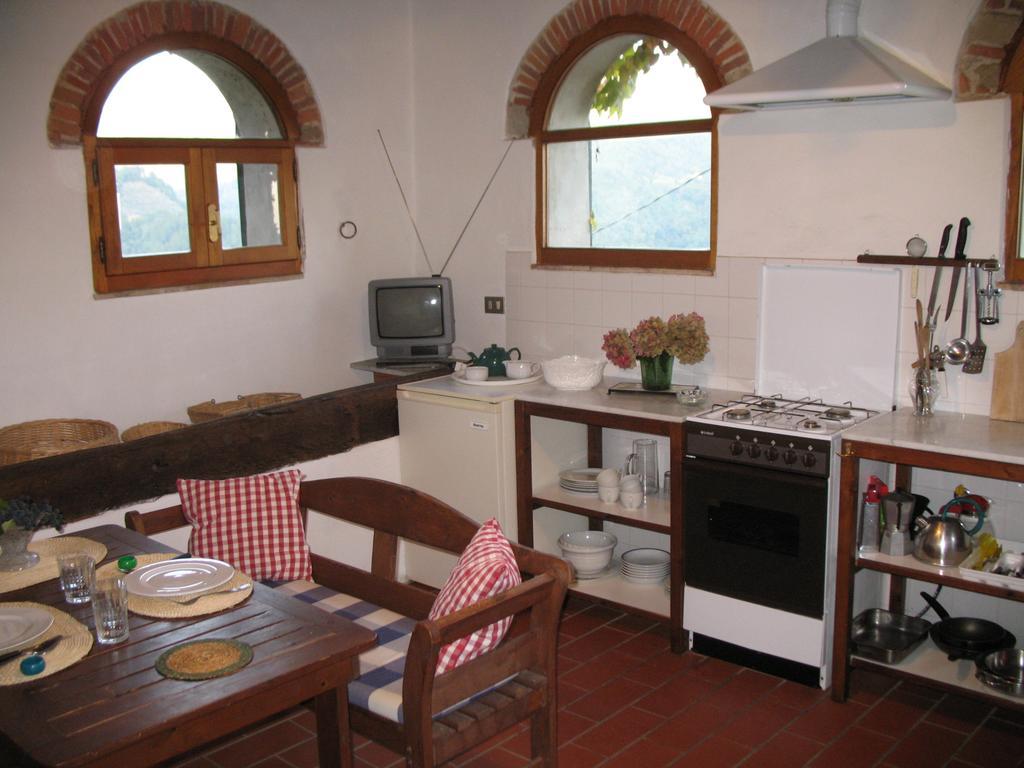 Fattoria Di Pietrabuona Apartman Pescia Kültér fotó