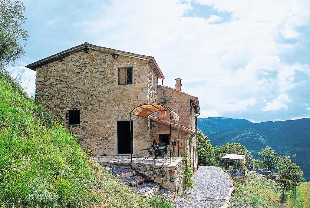 Fattoria Di Pietrabuona Apartman Pescia Kültér fotó